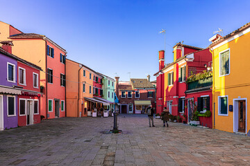 the bright colours of the buildings of Burano