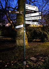 City route sign in the center of Karlovy Vary