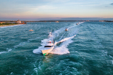 Early morning departure chasing blue marlin