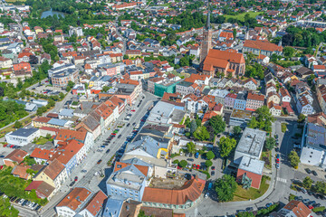 Blick auf Eggenfelden, Wirtschaftszentrum des niederbayerischen Kreises Rottal-Inn