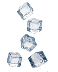 Obraz premium ice cubes isolated on white background