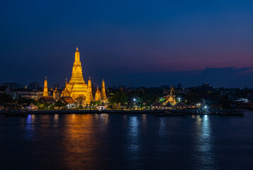 Wat Arun Temple at Night