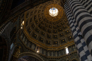 Obraz premium The dome of the Siena Cathedral (Duomo di Siena), Italy.