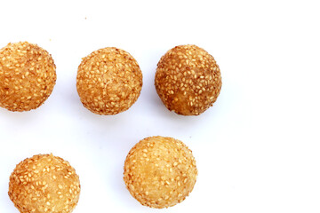 Thai snack, Fried mung bean stuffed balls