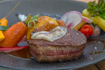 Lard de Colonnata sur steak de bœuf 