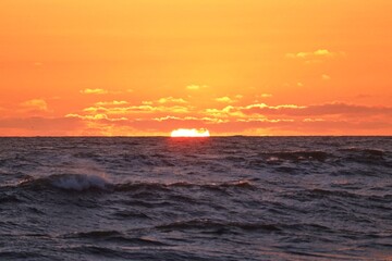 Obraz premium sunset over the sea
