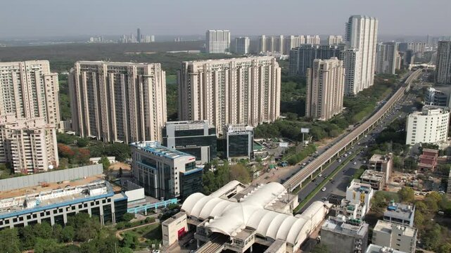 Drone Shot of DLF Golf Course Road Gurgaon &ndash; Aerial View of Luxury High-Rises, Modern Infrastructure, Green Spaces, and Premium Real Estate in Gurugram, India