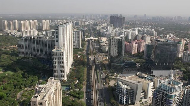 Drone Shot of DLF Golf Course Road Gurgaon &ndash; Aerial View of Luxury High-Rises, Modern Infrastructure, Green Spaces, and Premium Real Estate in Gurugram, India