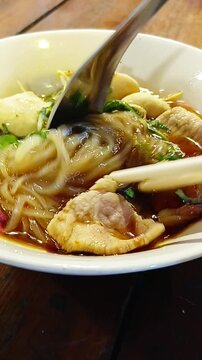 Thai Noodles with Pork Recipe