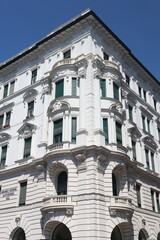 Obraz premium facade of a building in budapest 