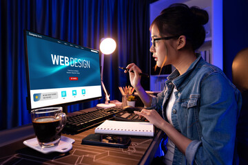 Website design software provide brisk template for online retail business and e-commerce