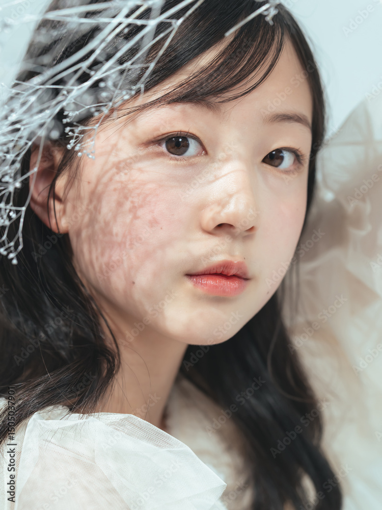 Poster 女の子、ポートレート、子供、少女、女子、ドレス、ハーフ成人式、七五三、写真館、フォトスタジオ、記念撮影、可愛い、美人、美少女、清楚、キレイめ、白バック、コピースペース、広告、ワンピース、フリス、子供服、アパレル、ファッション、コーデ、カジュアル、ウェディング、美容、スキンケア、コスメ、化粧品、ナチュラル、メイク、ヘアケア、美肌、美白、美顔、子ども、小学生、キッズ、日本人、カメラ目線、クール、透明感