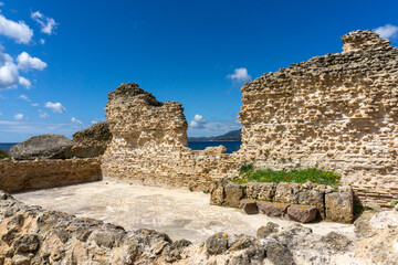Particolari del Parco archeologico di Nora, in Sardegna 