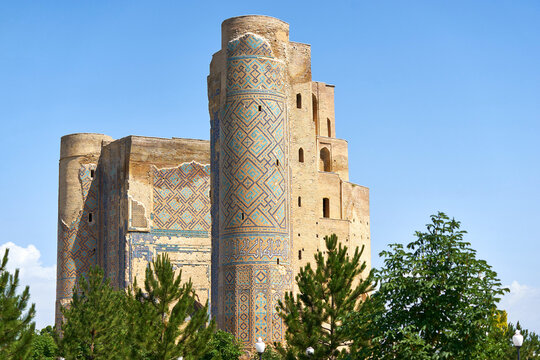 Ruins of Ak-Saray Palace in Shahrisabz