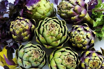 Obraz premium a vibrant setting with fresh artichokes