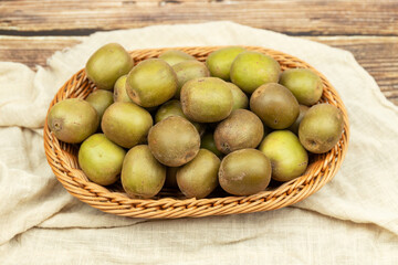 Fresh kiwifruits in the fruit plate