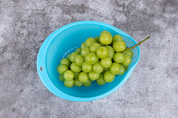 The sunburst grapes in the basket