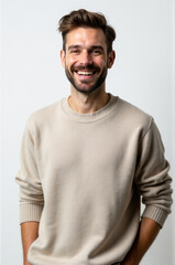 Obraz premium A smiling man with a beard wearing a sweater, great for casual or humorous scenes