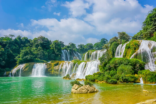 Panoramic waterfall