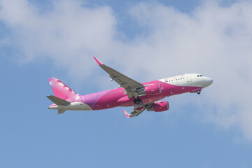 都市を越えて、空の彼方へ
