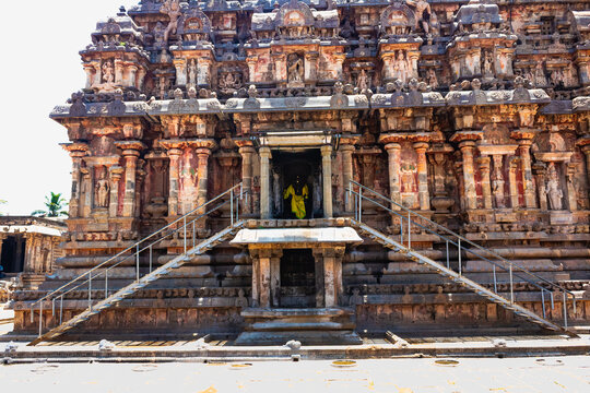 God statue, picture clicked at Dasuram Airavatesvara Temple, Shiva Temple, Chola architecture. UNESCO's World Heritage, 12th century, Raja Raja Cholan, Kumbakonam, Tamil Nadu, India