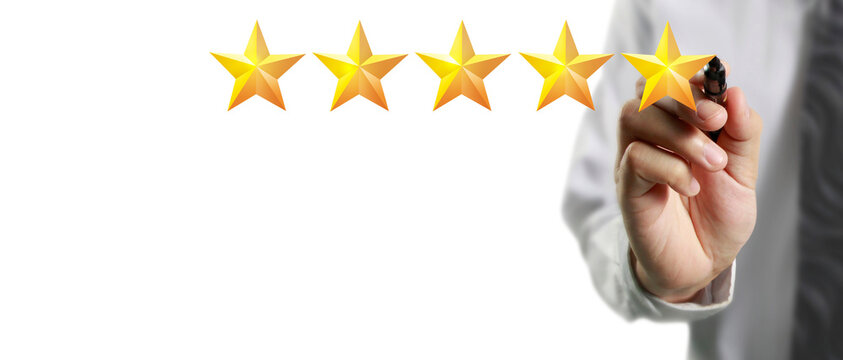 Evaluating customer satisfaction five-star ratings in business reviews online visual content professional perspective