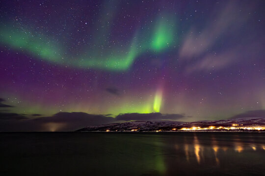 Aurora Borealis an der Atlantikstra&szlig;e in Norwegen.