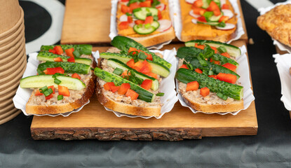 Polish traditional sandwiches with lard, bell pepper and fresh cucumbers