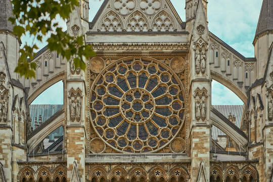 Detailed view of the magnificent rose window at Westminster Abbey, London. A stunning example of Gothic architecture and intricate stained glass artistry at this historic landmark.