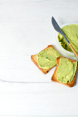 Avocado spread with toast
