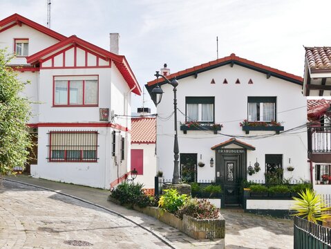 Geb&auml;ude in Algorta in Getxko bei Bilbao