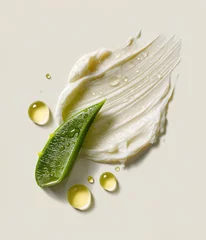Wanddecoratie Ziekenhuis Cosmetic cream with aloe vera leaf on neutral background  © Boadicea