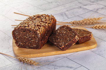 Browl rye bread with seeds