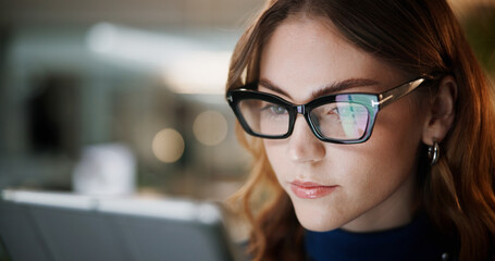 Plakat Office, businesswoman and glasses with tablet for reading, investment review and finance report at night. Late, person and financial advisor with tech for risk management, budget growth and research