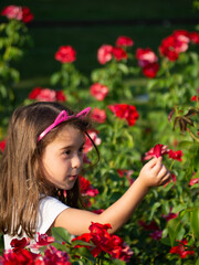 Naklejka premium happy little girl