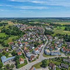 Ausblick auf den Kurort Bad Gögging im Kreis Kelheim in Niederbayern