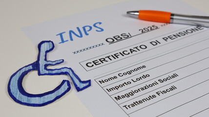Certificato di pensione INPS OBS Spazio per fotocopia in primo piano sul foglio da compilare da parte del disabile