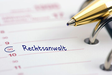 Ein Kalender mit Termineintrag für Rechtsanwalt