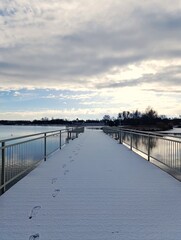 Obraz premium bridge over the river