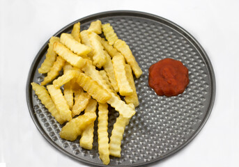 An appetizing bowl of delicious roasted potatoes captured in natural lighting, highlighting their golden-brown exterior and inviting appearance, perfect for any meal.