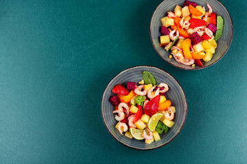 Delicious fresh salad with prawn.