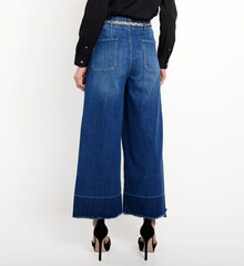 Jean Pantalon à la mode, vue de dos