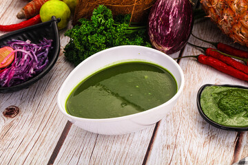 Vegan green cream spinach soup