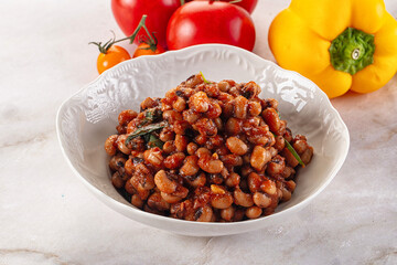 Black eye beans wutg tomato sauce