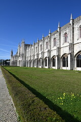 Obraz premium a view of jerónimos monastery in lisbon portugal