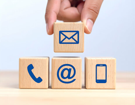 Arranging communication blocks: A visual representation of modern contact methods