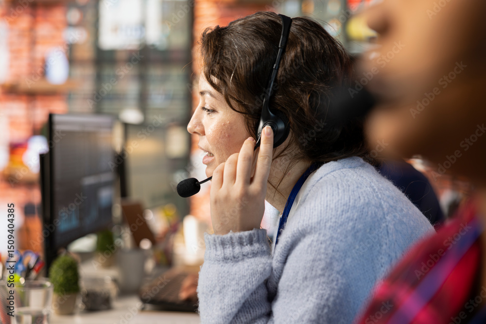 Poster call center agent using remote access tools to connect to customer devices remotely for troubleshoot