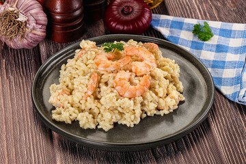 Gourmet risotto with prawn and cheese