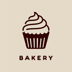 An elegant floral cupcake adorned with soft colors and charming decorations, ideal for birthday parties and feminine gatherings.