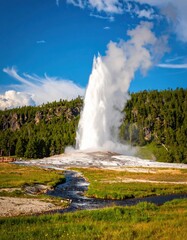 Majestic eruption of old faithful geyser in yellowstone national park